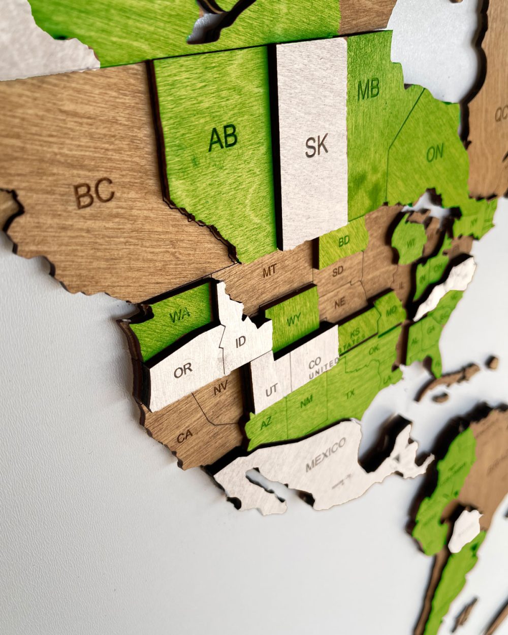Drewniana Mapa Świata 3d na ścianę LIME (4)